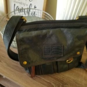 Fossil shoulder bag